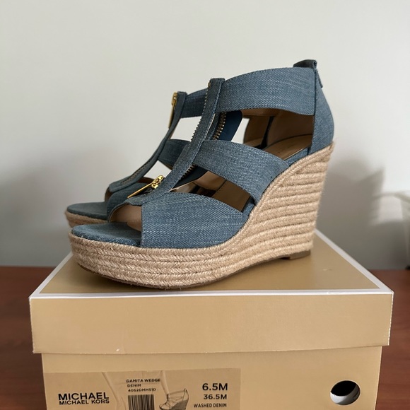 Michael Kors Damita Espadrille Wedge Sandal in Denim, size 6.5 - Picture 2 of 5